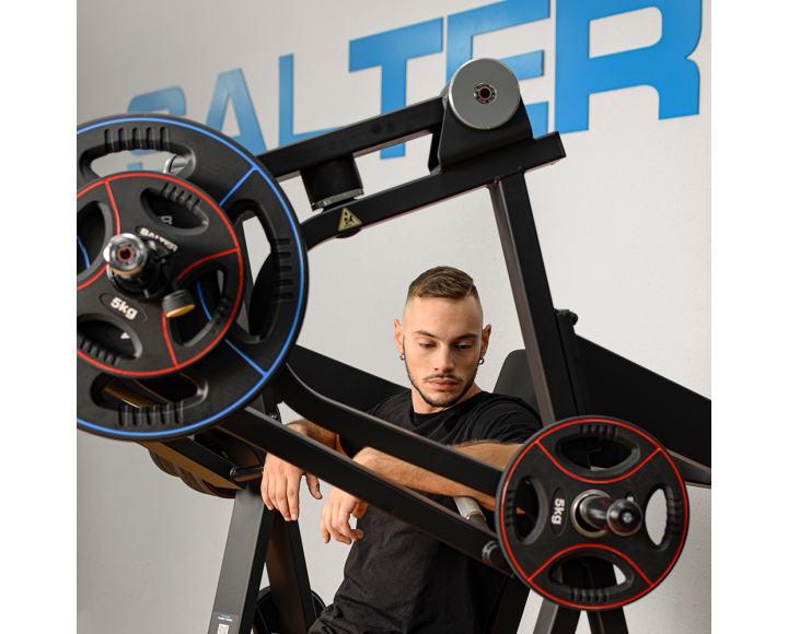 M-1540/50 CHEST PRESS PLATE LOADED